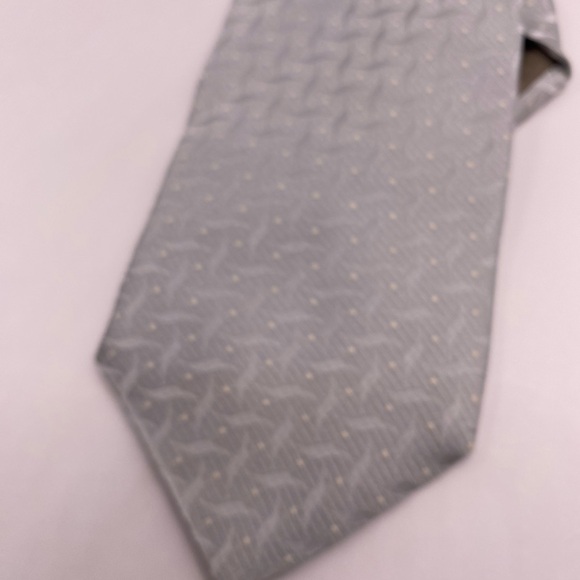 Giorgio Armani Light Gray Patterned Tie - Picture 3 of 6
